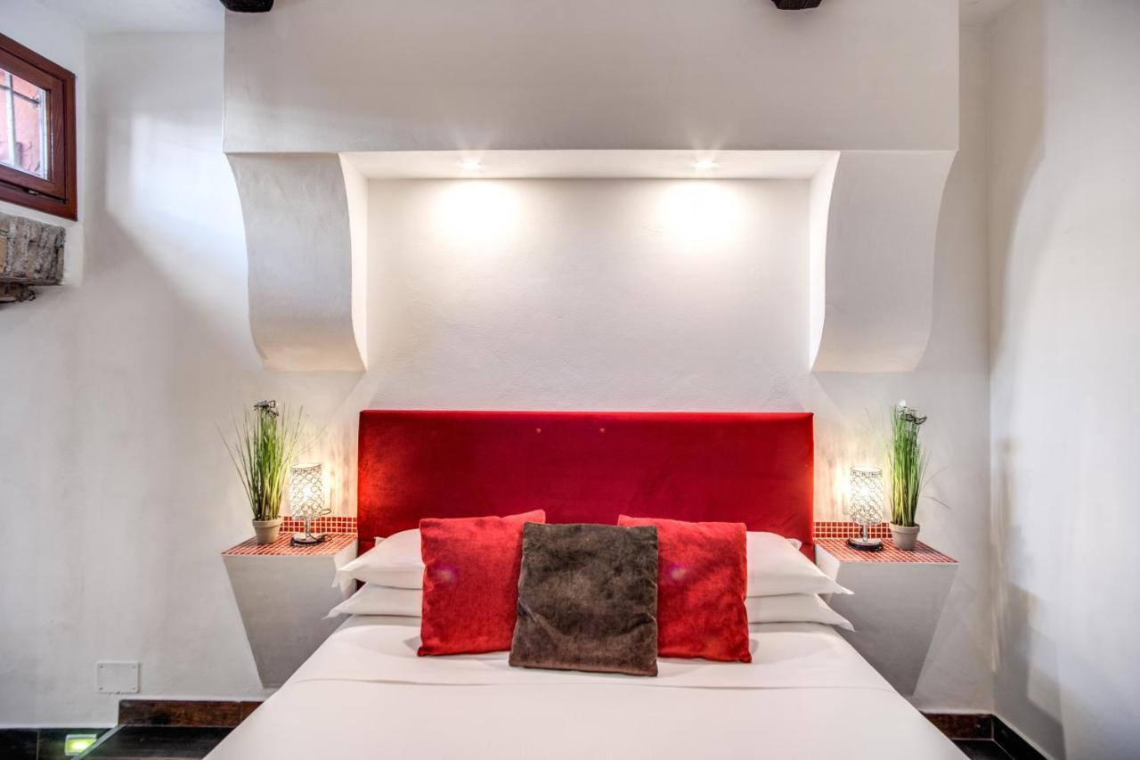 Tritone House 4*