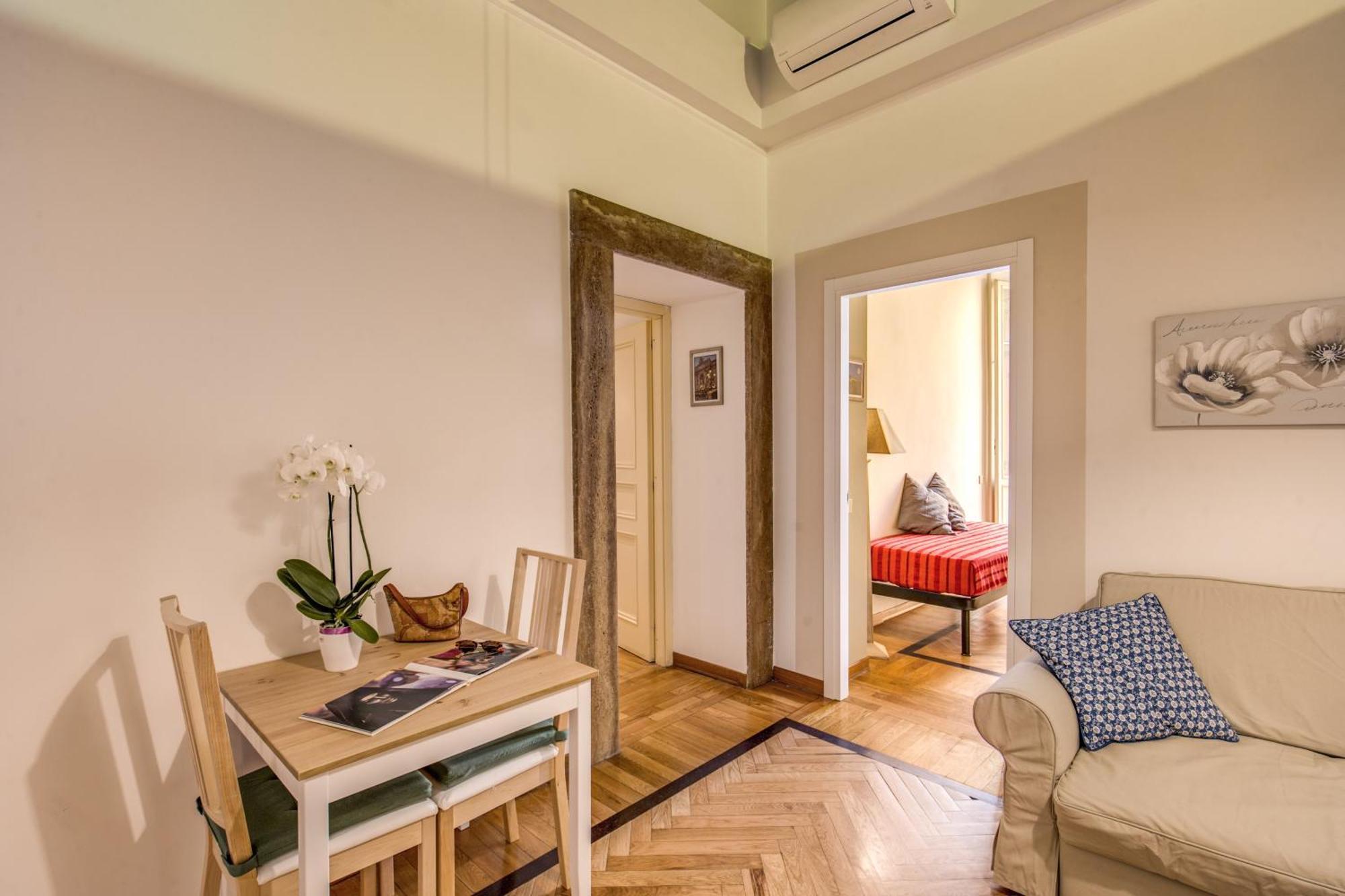 Tritone House Affittacamere Roma