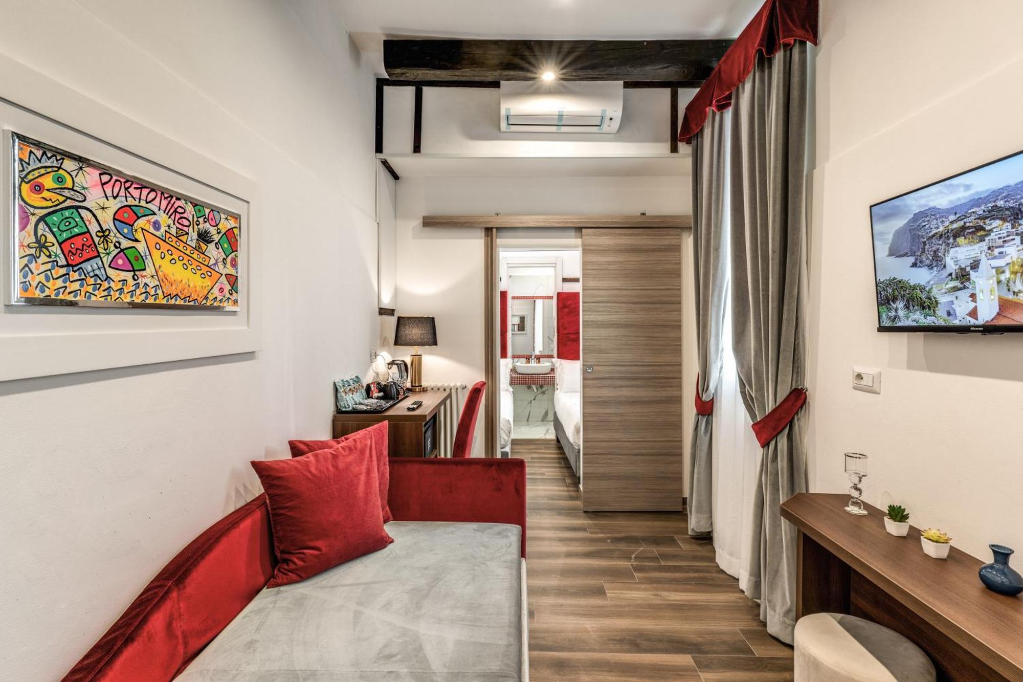 Tritone House