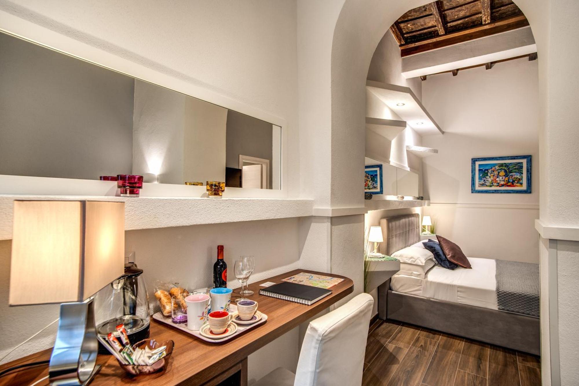 Tritone House 4*