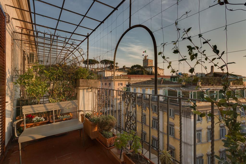 Tritone House 4* Roma